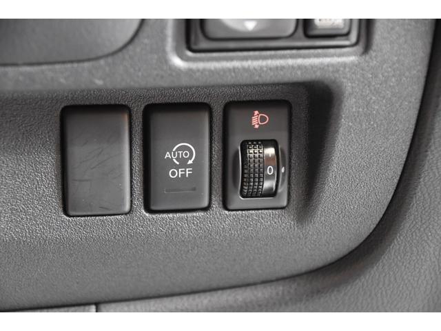 ラティオ Ｘ　車検整備付き　アイドリングストップ　キーレス　走行３００００キロ　タイミングチェーン　純ナビ　地デジフルセグ　Ｂカメラ　前後ドラレコ　電格ミラー（17枚目）