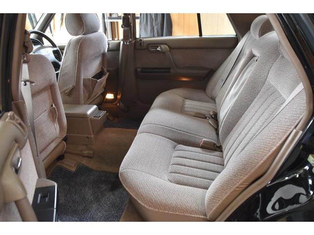 セドリック スーパーカスタム　車検令和９年８月２０日　キーレス　ボンネットマスコット　走行５６０００キロ　メッキフェンダーミラー　黄フォグ　エアフロメーター交換済み　スロットルボディ清掃　燃料ポンプ＆フィルター交換（12枚目）