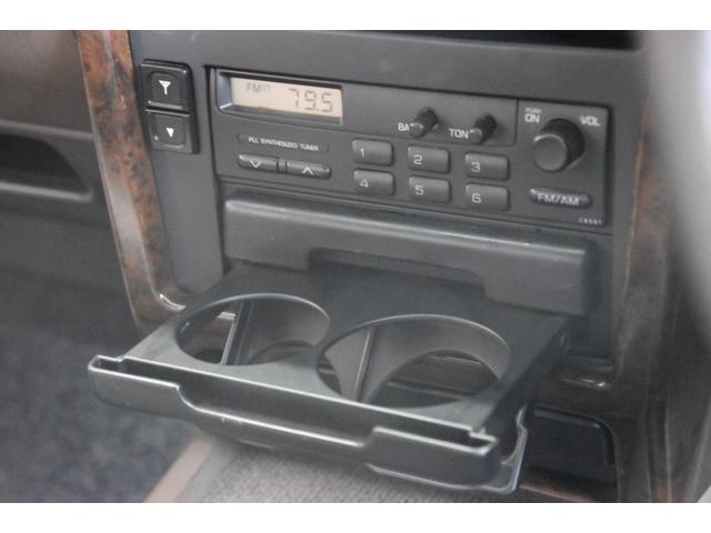 セドリック スーパーカスタム　車検令和９年８月２０日　キーレス　ボンネットマスコット　走行５６０００キロ　メッキフェンダーミラー　黄フォグ　エアフロメーター交換済み　スロットルボディ清掃　燃料ポンプ＆フィルター交換（16枚目）