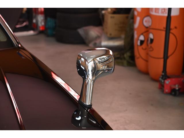 セドリック スーパーカスタム　車検令和９年８月２０日　キーレス　ボンネットマスコット　走行５６０００キロ　メッキフェンダーミラー　黄フォグ　エアフロメーター交換済み　スロットルボディ清掃　燃料ポンプ＆フィルター交換（32枚目）