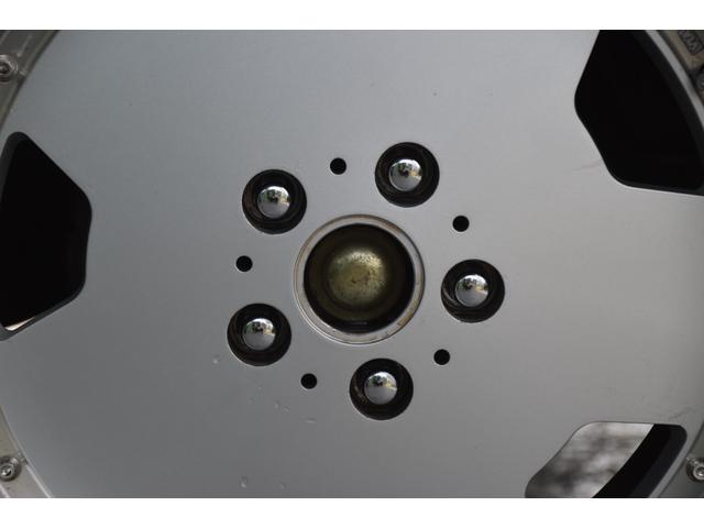 セドリック スーパーカスタム　車検令和９年８月２０日　キーレス　ボンネットマスコット　走行５６０００キロ　メッキフェンダーミラー　黄フォグ　エアフロメーター交換済み　スロットルボディ清掃　燃料ポンプ＆フィルター交換（35枚目）
