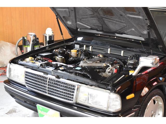 セドリック スーパーカスタム　車検令和９年８月２０日　キーレス　ボンネットマスコット　走行５６０００キロ　メッキフェンダーミラー　黄フォグ　エアフロメーター交換済み　スロットルボディ清掃　燃料ポンプ＆フィルター交換（39枚目）