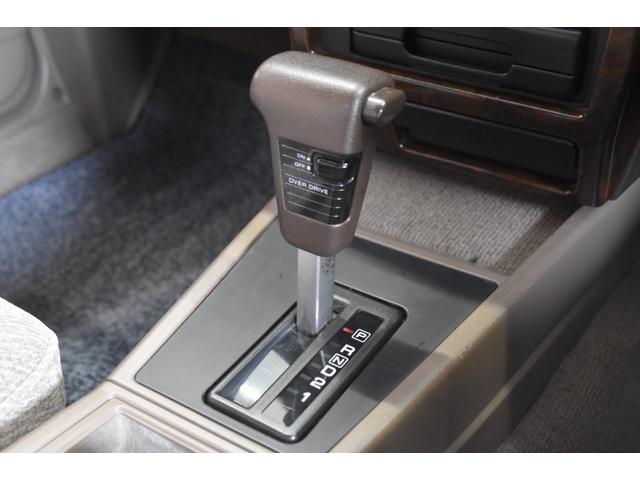 セドリック スーパーカスタム　車検令和９年８月２０日　キーレス　ボンネットマスコット　走行５６０００キロ　メッキフェンダーミラー　黄フォグ　エアフロメーター交換済み　スロットルボディ清掃　燃料ポンプ＆フィルター交換（49枚目）