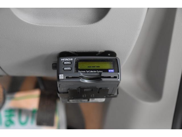 Ｃ５ ２．０　車検整備付き　ＨＩＤ　キーレス　ＥＴＣ　ＡＡＣ　エアサス　オールオートＰＷ　クルーズコントロール　前後コーナーセンサー　マニュアルモード　電動パーキング（15枚目）