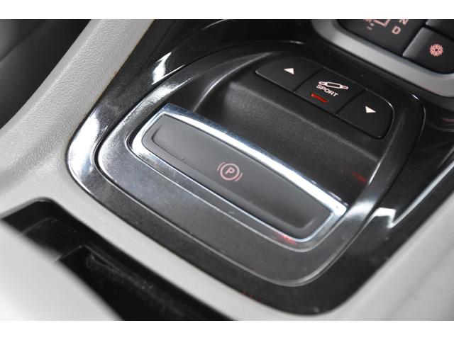 Ｃ５ ２．０　車検整備付き　ＨＩＤ　キーレス　ＥＴＣ　ＡＡＣ　エアサス　オールオートＰＷ　クルーズコントロール　前後コーナーセンサー　マニュアルモード　電動パーキング（17枚目）