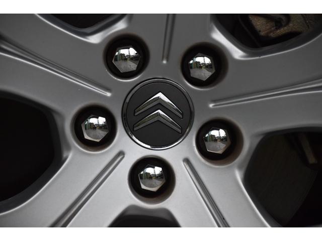 Ｃ５ ２．０　車検整備付き　ＨＩＤ　キーレス　ＥＴＣ　ＡＡＣ　エアサス　オールオートＰＷ　クルーズコントロール　前後コーナーセンサー　マニュアルモード　電動パーキング（31枚目）