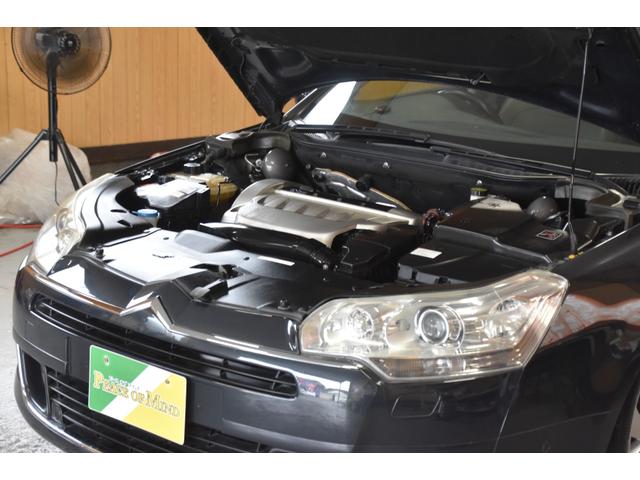 Ｃ５ ２．０　車検整備付き　ＨＩＤ　キーレス　ＥＴＣ　ＡＡＣ　エアサス　オールオートＰＷ　クルーズコントロール　前後コーナーセンサー　マニュアルモード　電動パーキング（38枚目）