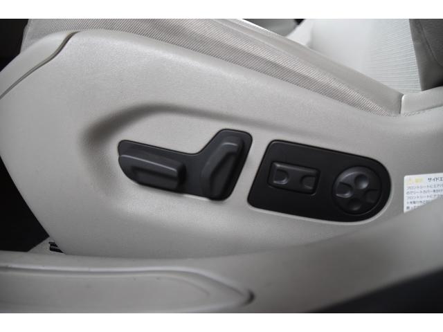 Ｃ５ ２．０　車検整備付き　ＨＩＤ　キーレス　ＥＴＣ　ＡＡＣ　エアサス　オールオートＰＷ　クルーズコントロール　前後コーナーセンサー　マニュアルモード　電動パーキング（46枚目）