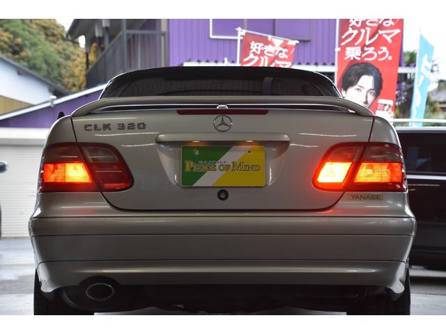 ＣＬＫ ＣＬＫ３２０カブリオレ　アバンギャルド　車検令和９年１月３０日　キーレス２　ＥＴＣ　走行６２０００キロ　マニュアルモード　クルーズコントロール　黒本革電動シート　シートヒーター　ＡＡＣ　タイミングチェーン（25枚目）