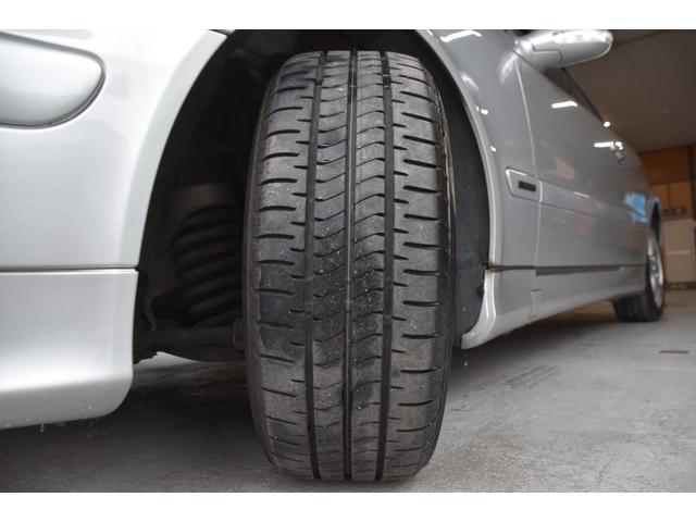 ＣＬＫ ＣＬＫ３２０カブリオレ　アバンギャルド　車検令和９年１月３０日　キーレス２　ＥＴＣ　走行６２０００キロ　マニュアルモード　クルーズコントロール　黒本革電動シート　シートヒーター　ＡＡＣ　タイミングチェーン（32枚目）