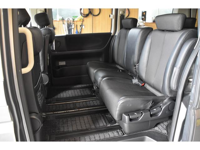 エルグランド ハイウェイスター　車検整備付き　ＨＩＤ　キーレス２　ＥＴＣ　走行６４０００キロ　ダブルサンルーフ　ドアバイザー　ウインカーミラー　電格ミラー　左パワスラ　中期型　タイミングチェーン　３５００ｃｃ　地デジフルセグ　Ｂカメ（12枚目）