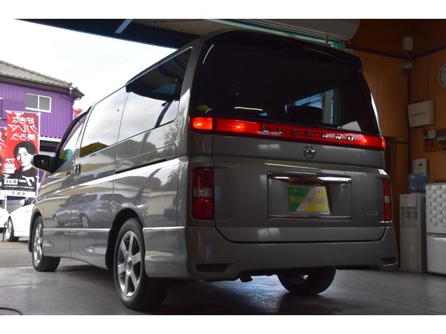 エルグランド ハイウェイスター　車検整備付き　ＨＩＤ　キーレス２　ＥＴＣ　走行６４０００キロ　ダブルサンルーフ　ドアバイザー　ウインカーミラー　電格ミラー　左パワスラ　中期型　タイミングチェーン　３５００ｃｃ　地デジフルセグ　Ｂカメ（23枚目）