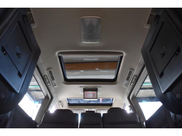 エルグランド ハイウェイスター　車検整備付き　ＨＩＤ　キーレス２　ＥＴＣ　走行６４０００キロ　ダブルサンルーフ　ドアバイザー　ウインカーミラー　電格ミラー　左パワスラ　中期型　タイミングチェーン　３５００ｃｃ　地デジフルセグ　Ｂカメ（28枚目）