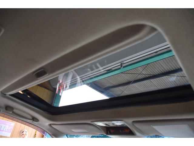エルグランド ハイウェイスター　車検整備付き　ＨＩＤ　キーレス２　ＥＴＣ　走行６４０００キロ　ダブルサンルーフ　ドアバイザー　ウインカーミラー　電格ミラー　左パワスラ　中期型　タイミングチェーン　３５００ｃｃ　地デジフルセグ　Ｂカメ（47枚目）