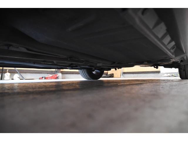 V50 2.0eアクティブ 車検整備付き HID キーレス2 ETC タイミングチェーン ドラレコ 純ナビ Bカメラ 革巻きハンドル オートエアコン 電格ミラー Rフォグ(38枚目)