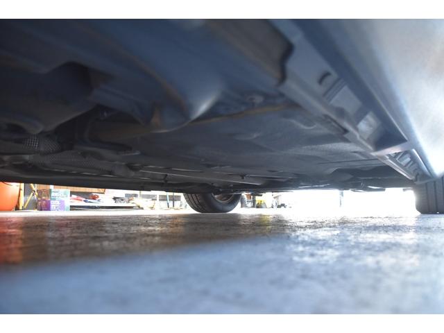 V50 2.0eアクティブ 車検整備付き HID キーレス2 ETC タイミングチェーン ドラレコ 純ナビ Bカメラ 革巻きハンドル オートエアコン 電格ミラー Rフォグ(40枚目)