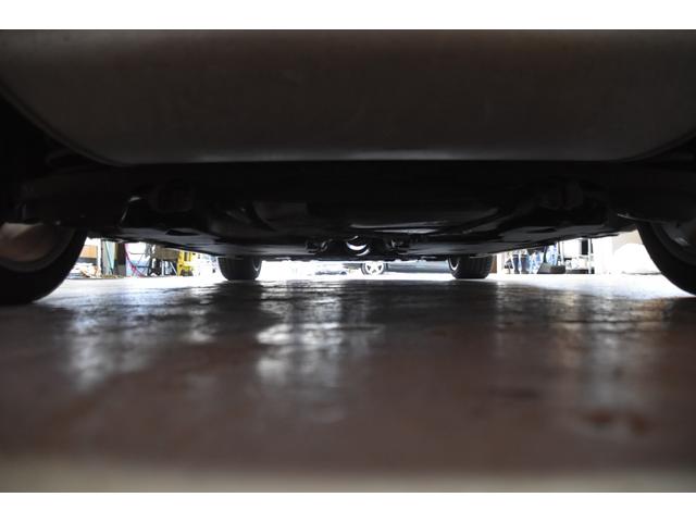 V40 T4 SE 車検令和8年8月27日 キーレス2 ETC 1オーナー ターボ 記録簿 黒本革シート 走行65000キロ クルコン Pスタート 革巻きハンドル(39枚目)