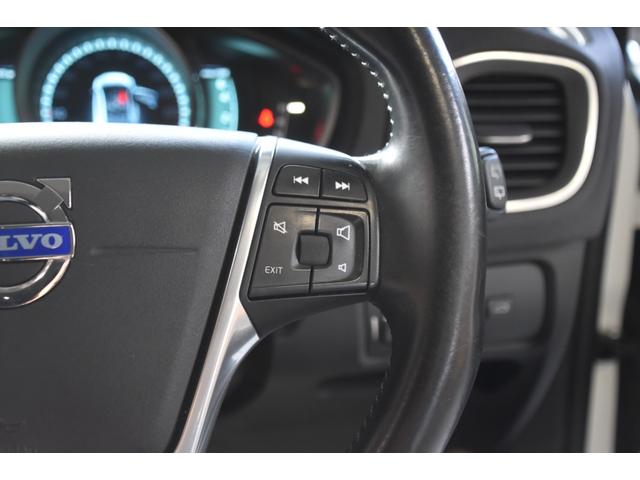 V40 T4 SE 車検令和8年8月27日 キーレス2 ETC 1オーナー ターボ 記録簿 黒本革シート 走行65000キロ クルコン Pスタート 革巻きハンドル(47枚目)