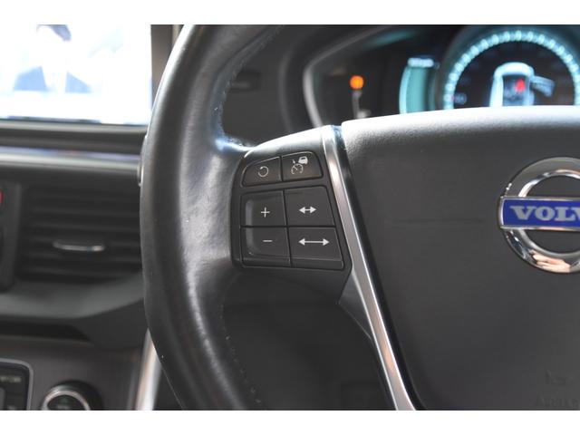 V40 T4 SE 車検令和8年8月27日 キーレス2 ETC 1オーナー ターボ 記録簿 黒本革シート 走行65000キロ クルコン Pスタート 革巻きハンドル(48枚目)