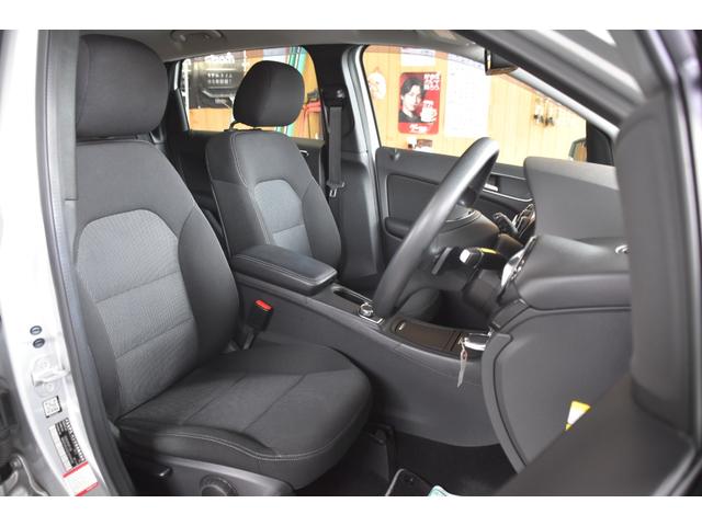 Ｂクラス Ｂ１８０　ブルーエフィシェンシー　車検整備付き　ＥＴＣ　キーレス　ドアバイザー　走行３００００キロ　純正１６ＡＷ６分山　ステコン　前後ドラレコ　クルコン　タイチェン　地デジフルセグ　Ｂカメラ　ターボ（11枚目）