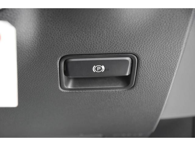 Ｂクラス Ｂ１８０　ブルーエフィシェンシー　車検整備付き　ＥＴＣ　キーレス　ドアバイザー　走行３００００キロ　純正１６ＡＷ６分山　ステコン　前後ドラレコ　クルコン　タイチェン　地デジフルセグ　Ｂカメラ　ターボ（17枚目）