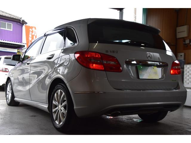 Ｂクラス Ｂ１８０　ブルーエフィシェンシー　車検整備付き　ＥＴＣ　キーレス　ドアバイザー　走行３００００キロ　純正１６ＡＷ６分山　ステコン　前後ドラレコ　クルコン　タイチェン　地デジフルセグ　Ｂカメラ　ターボ（23枚目）