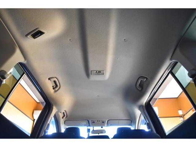 プレマシー ２０Ｓ　車検令和９年３月１４日　スマートキー２　ＥＴＣ　走行３００００キロ　記録簿　ドアバイザー　ＨＩＤ　フォグランプ　両パワスラ　電格ミラー　オートＡＣ（28枚目）