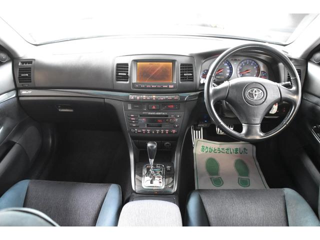 マークIIブリット ２．５ｉＲ－Ｓ　Ｆｏｕｒ　車検整備付き　４ＷＤ　ＨＩＤ　キーレス　記録簿　電格ミラー　ミラーヒーター　革巻きハンドル　ートエアコン　ツイーター　純正オーディオ（8枚目）