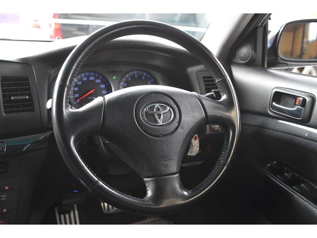 マークIIブリット ２．５ｉＲ－Ｓ　Ｆｏｕｒ　車検整備付き　４ＷＤ　ＨＩＤ　キーレス　記録簿　電格ミラー　ミラーヒーター　革巻きハンドル　ートエアコン　ツイーター　純正オーディオ（9枚目）