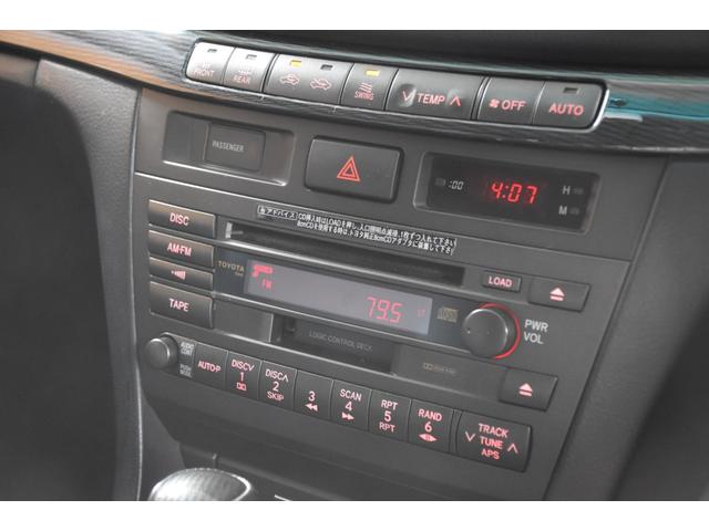 マークIIブリット ２．５ｉＲ－Ｓ　Ｆｏｕｒ　車検整備付き　４ＷＤ　ＨＩＤ　キーレス　記録簿　電格ミラー　ミラーヒーター　革巻きハンドル　ートエアコン　ツイーター　純正オーディオ（17枚目）