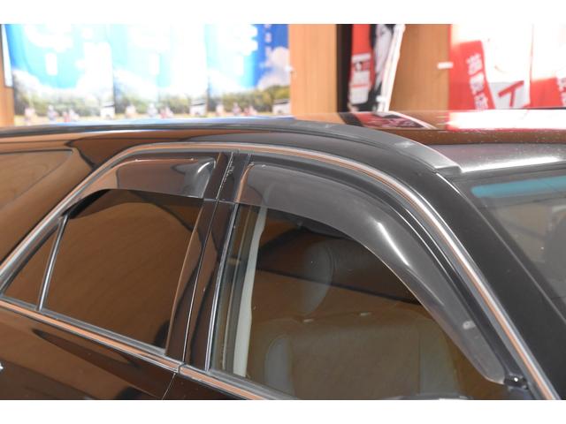 マークIIブリット ２．５ｉＲ－Ｓ　Ｆｏｕｒ　車検整備付き　４ＷＤ　ＨＩＤ　キーレス　記録簿　電格ミラー　ミラーヒーター　革巻きハンドル　ートエアコン　ツイーター　純正オーディオ（29枚目）