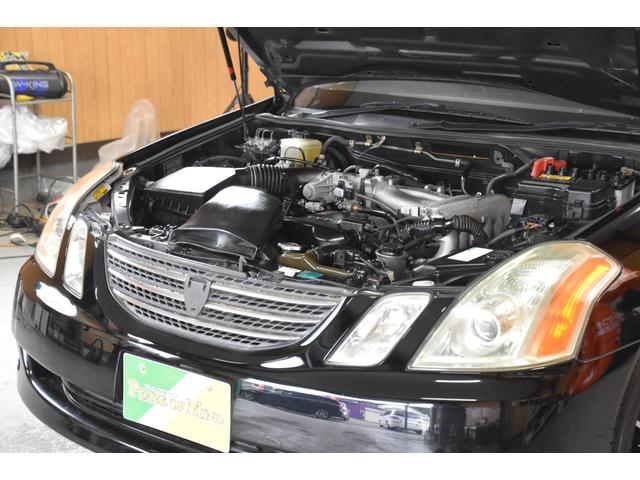 マークIIブリット ２．５ｉＲ－Ｓ　Ｆｏｕｒ　車検整備付き　４ＷＤ　ＨＩＤ　キーレス　記録簿　電格ミラー　ミラーヒーター　革巻きハンドル　ートエアコン　ツイーター　純正オーディオ（35枚目）