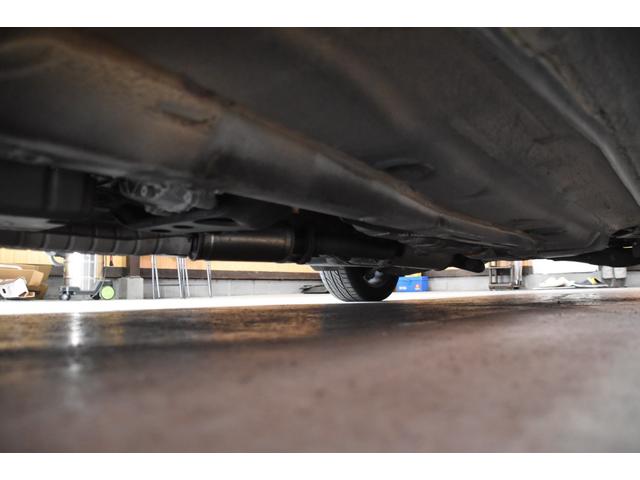 マークIIブリット ２．５ｉＲ－Ｓ　Ｆｏｕｒ　車検整備付き　４ＷＤ　ＨＩＤ　キーレス　記録簿　電格ミラー　ミラーヒーター　革巻きハンドル　ートエアコン　ツイーター　純正オーディオ（38枚目）