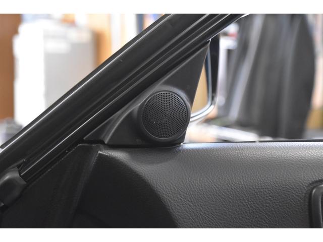 マークIIブリット ２．５ｉＲ－Ｓ　Ｆｏｕｒ　車検整備付き　４ＷＤ　ＨＩＤ　キーレス　記録簿　電格ミラー　ミラーヒーター　革巻きハンドル　ートエアコン　ツイーター　純正オーディオ（47枚目）