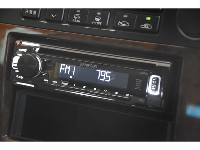 グロリア グランツーリスモＳ　車検令和９年７月２３日　キーレス　ＥＴＣ　後期型　フォグＨＩＤ　社外マフラー　車高調　社外１８ＡＷ　フルスモーク　ウッドコンビハンドル　ＵＳＢ（42枚目）