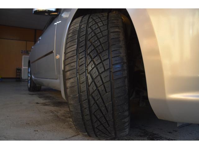 フーガ ４５０ＧＴ　車検整備付き　ＨＩＤ　スマキー２　ＥＴＣ　４５００ｃｃ　黒本革シート　純正１８ＡＷ　純ナビ　サイド　バックカメラ　タイチェン　革巻きハンドル（34枚目）