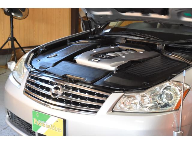 フーガ ４５０ＧＴ　車検整備付き　ＨＩＤ　スマキー２　ＥＴＣ　４５００ｃｃ　黒本革シート　純正１８ＡＷ　純ナビ　サイド　バックカメラ　タイチェン　革巻きハンドル（36枚目）