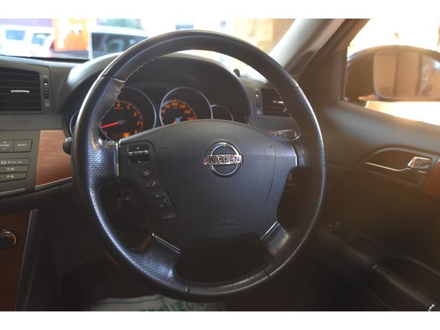 フーガ ４５０ＧＴ　車検整備付き　ＨＩＤ　スマキー２　ＥＴＣ　４５００ｃｃ　黒本革シート　純正１８ＡＷ　純ナビ　サイド　バックカメラ　タイチェン　革巻きハンドル（46枚目）