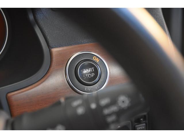 フーガ ４５０ＧＴ　車検整備付き　ＨＩＤ　スマキー２　ＥＴＣ　４５００ｃｃ　黒本革シート　純正１８ＡＷ　純ナビ　サイド　バックカメラ　タイチェン　革巻きハンドル（48枚目）