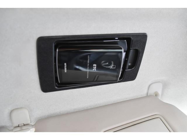 プレマシー ２０Ｓ　車検整備付き　両パワスラ　ＥＴＣ　スマキー２　４ＷＤ　ＨＩＤ地デジフルセグＢｌｕｅｔｏｏｔｈ接続　リアモニター　バックカメラ　オートエアコン　電格ミラー　エンジンスターター（16枚目）