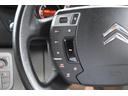 ２．０　車検整備付き　ＨＩＤ　キーレス　ＥＴＣ　ＡＡＣ　エアサス　オールオートＰＷ　クルーズコントロール　前後コーナーセンサー　マニュアルモード　電動パーキング（49枚目）