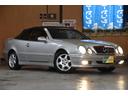 ＣＬＫ３２０カブリオレ　アバンギャルド　車検令和９年１月３０日　キーレス２　ＥＴＣ　走行６２０００キロ　マニュアルモード　クルーズコントロール　黒本革電動シート　シートヒーター　ＡＡＣ　タイミングチェーン（22枚目）