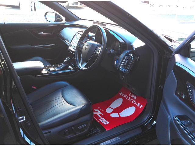 クラウンハイブリッド Ｇ－エグゼクティブ　Ｆｏｕｒ　マイコン制御チルト＆スライド電動ムーンルーフ　パーキングサポートブレーキ（後方歩行者）／リヤカメラディテクション　パノラミックビューモニター＆インテリジェントパーキングアシスト２（巻き込み警報機能付）（26枚目）