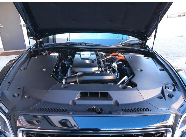 クラウンハイブリッド Ｇ－エグゼクティブ　Ｆｏｕｒ　マイコン制御チルト＆スライド電動ムーンルーフ　パーキングサポートブレーキ（後方歩行者）／リヤカメラディテクション　パノラミックビューモニター＆インテリジェントパーキングアシスト２（巻き込み警報機能付）（30枚目）