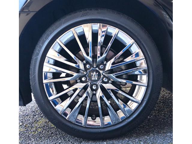 クラウンハイブリッド Ｇ－エグゼクティブ　Ｆｏｕｒ　マイコン制御チルト＆スライド電動ムーンルーフ　パーキングサポートブレーキ（後方歩行者）／リヤカメラディテクション　パノラミックビューモニター＆インテリジェントパーキングアシスト２（巻き込み警報機能付）（31枚目）