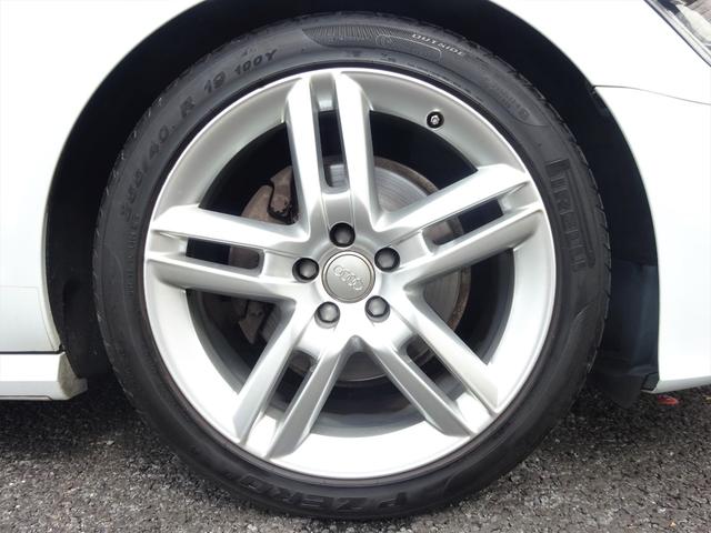 2.8FSIクワトロ Sラインパッケージ 4WD パドルシフト シートヒーター パワーシート 純正HDDナビ フルセグTV バックカメラ 純正19AW 電動リアゲート クルーズコントロール 本革シート クルーズコントロ―ル ETC LED(10枚目)