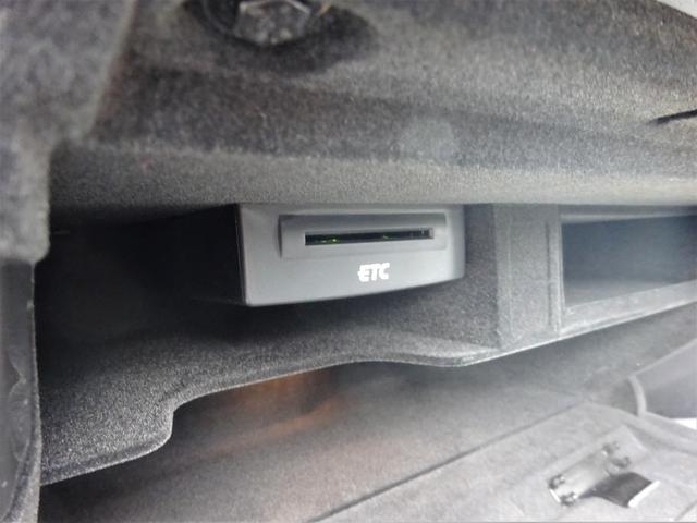 2.8FSIクワトロ Sラインパッケージ 4WD パドルシフト シートヒーター パワーシート 純正HDDナビ フルセグTV バックカメラ 純正19AW 電動リアゲート クルーズコントロール 本革シート クルーズコントロ―ル ETC LED(24枚目)
