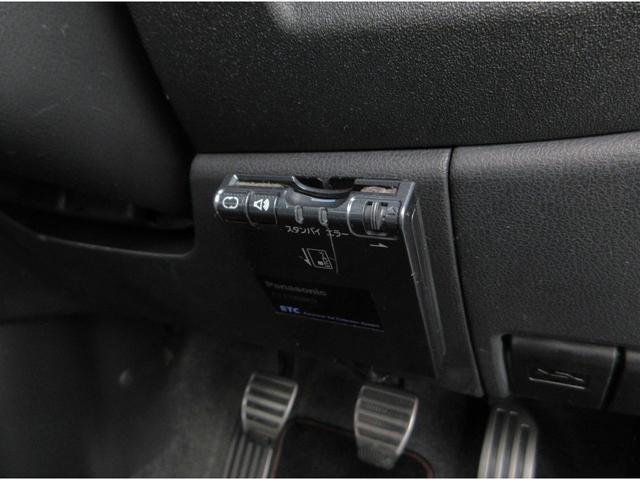 マーチ ニスモ　Ｓ　５速ＭＴ　社外メモリーナビ　フルセグＴＶ　Ｂｌｕｅｔｏｏｔｈオーディオ　ＥＴＣ　純正ＨＩＤヘッドライト　オートライト　純正１６インチＡＷ　フルオートエアコン　横滑り防止機能　純正フロアマット　禁煙車（24枚目）