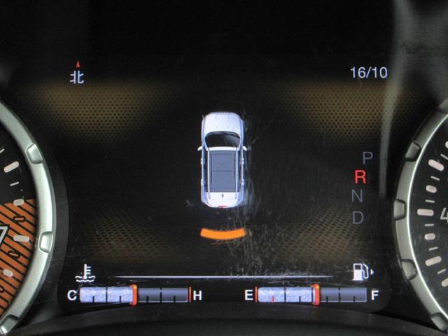 ジープ・レネゲード リミテッド　後期型　本革シート　パワーシート　シートヒーター　純正メモリナビ　フルセグＴＶ　Ｂｌｕｅｔｏｏｔｈ　純正ドライブレコーダー　ＥＴＣ２．０　純正ＬＥＤヘッドライト　オートライト　ステアリングヒーター（28枚目）