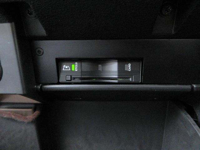 ジープ・レネゲード リミテッド　後期型　本革シート　パワーシート　シートヒーター　純正メモリナビ　フルセグＴＶ　Ｂｌｕｅｔｏｏｔｈ　純正ドライブレコーダー　ＥＴＣ２．０　純正ＬＥＤヘッドライト　オートライト　ステアリングヒーター（39枚目）